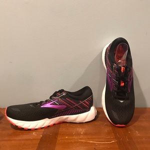 Brooks Adrenaline